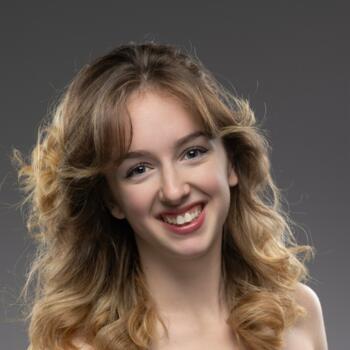 Babysitter Armidale: Lucy