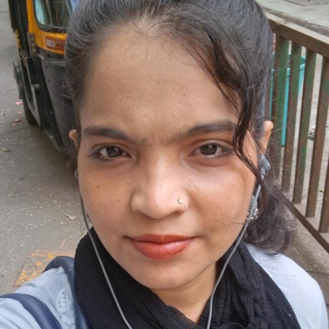 Babysitter in Parbhani: Neha