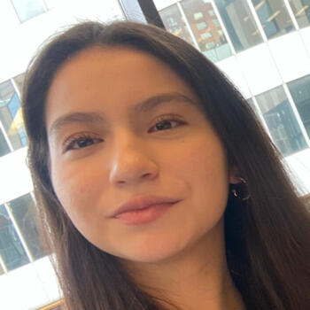 Baby-sitter in Toronto: Ana