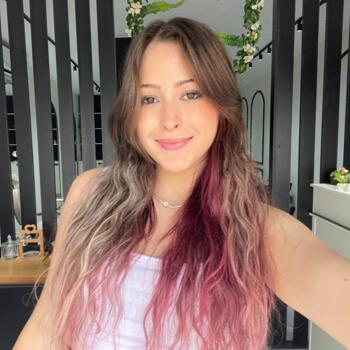 Babysitter in Cascavel: Gabrielle