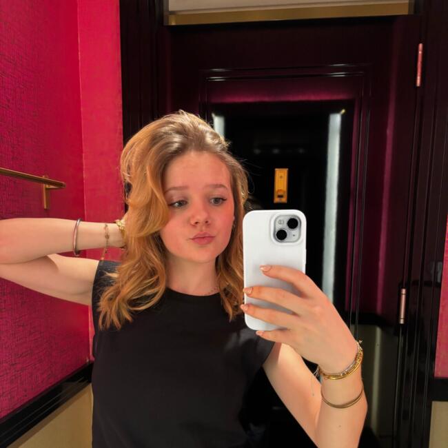 Babysitter in Boyer: Lara