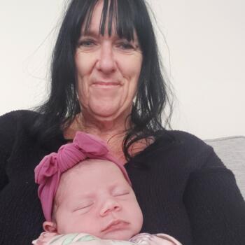 Nanny in Papakura: Julie
