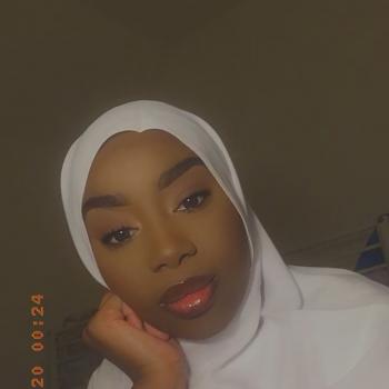 Babysitter Paris: Mariam