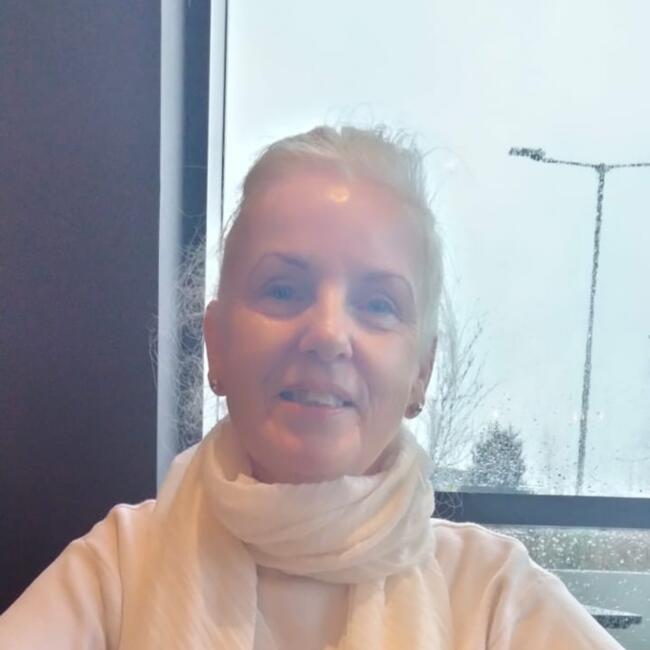 Babysitter in Clonmel: Eleanor