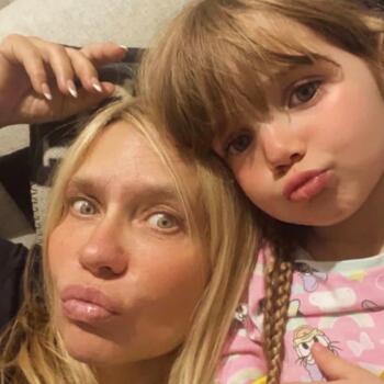 Δουλειά για babysitter στην περιοχή Θεσσαλονίκη: δουλειά φύλαξης παιδιών Ελενα