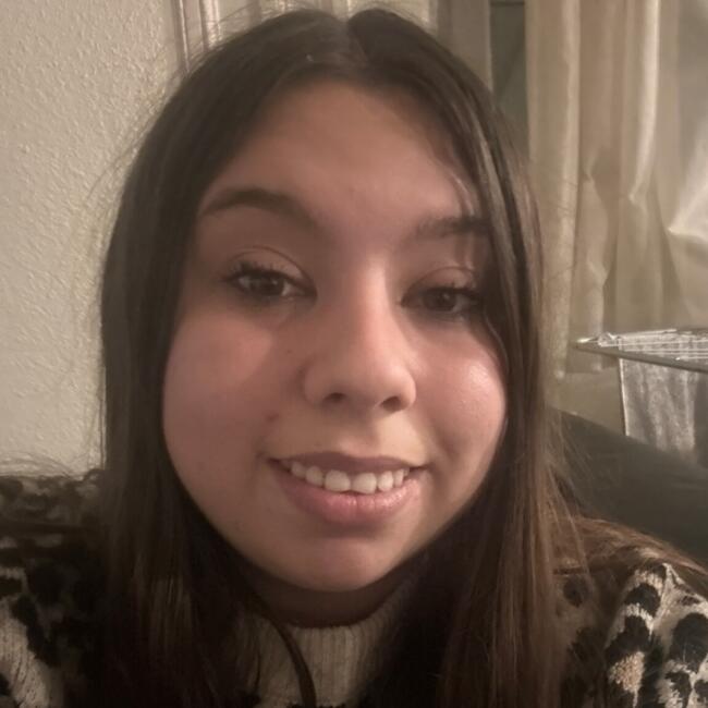 Babysitter in Montauban: Stacy