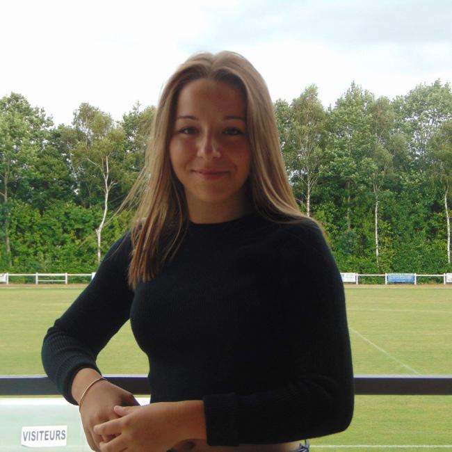 Babysitter in Clermont-Ferrand: Marine