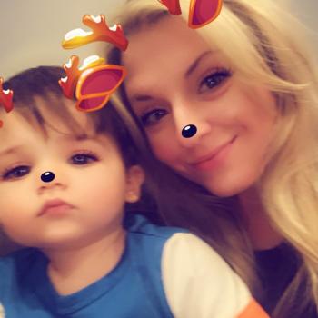 Babysitting job in Windsor: babysitting job Alesia