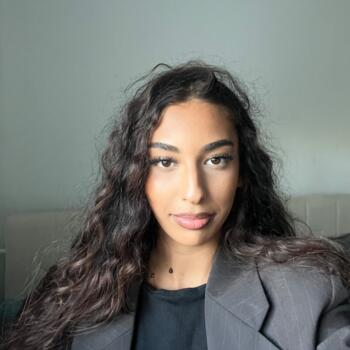Babysitter in Boissy-Saint-Léger: Loujeine