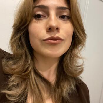 Canguro Granada: Perla Sarahí