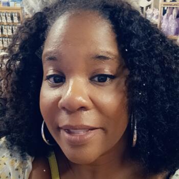 Babysitter in Brockton: Odeilmaris