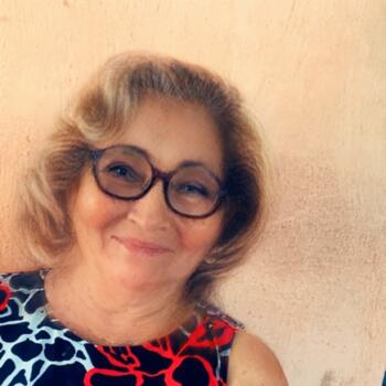 Baby-sitter in Baie-du-Febvre: Angely