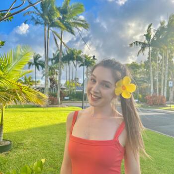 Babysitter Auckland: Bri