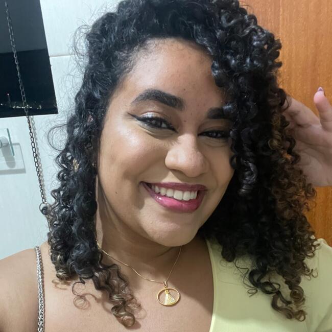 Babysitter in Vitória da Conquista: Amanda