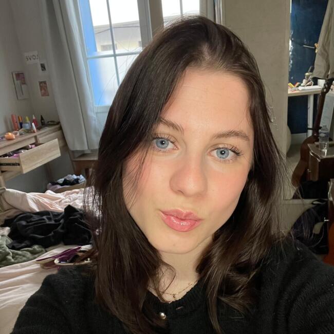 Babysitter in Marseille: Mathilde