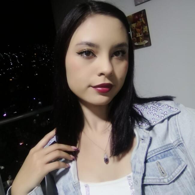 Babysitter in Bello: Laura
