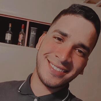 Babysitter in Popayán: Yonni Kalem
