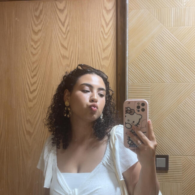 Babysitter in Amiens: Oumnia