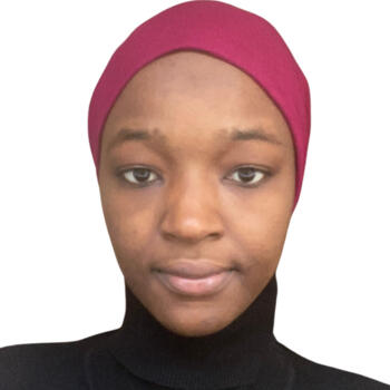 Babysitter Hull: Aisha
