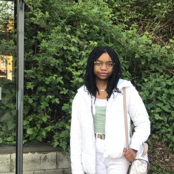 Canguro Audun-le-Tiche: Gabriela