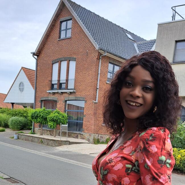 Babysitter in Aalst: Juliet