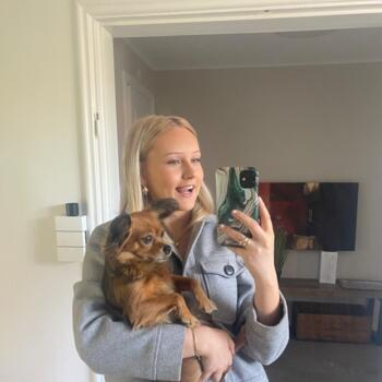 Babysitter in Örebro: Nellie