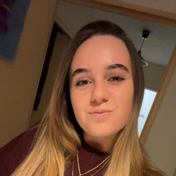 Babysitter in Antibes: Margot.