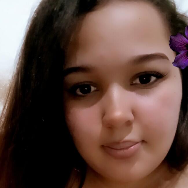 Babysitter in Cuiabá: Thalita