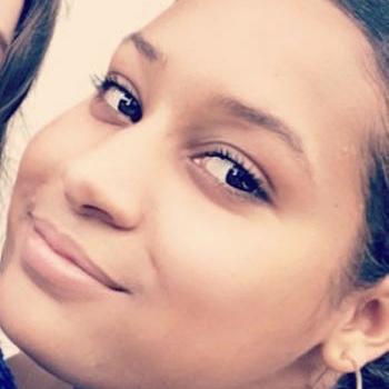 Baby-sitters à Pierre-Bénite: Kalyssia