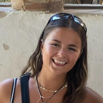Nanny in Hook (Hampshire): Kate