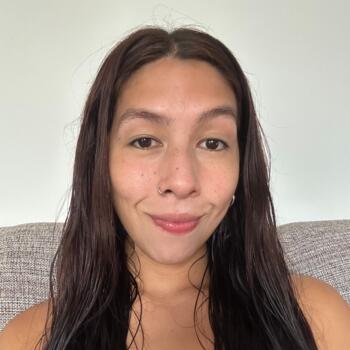 Babysitter Cabo Frio: Camila