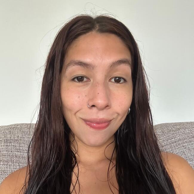 Babysitter in Cabo Frio: Camila