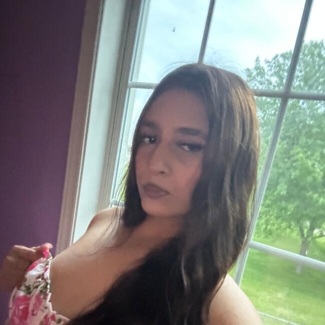 Babysitter in Bloomingdale (Illinois): Mani