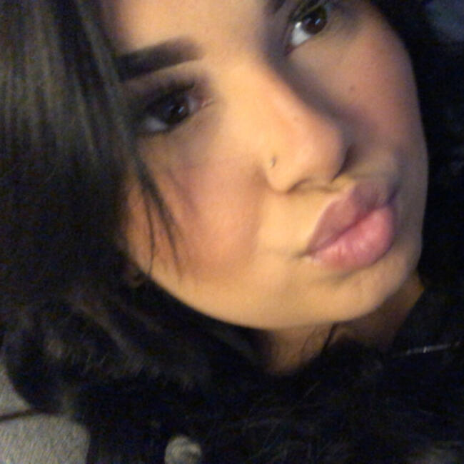 Babysitter in Sheffield: Fai