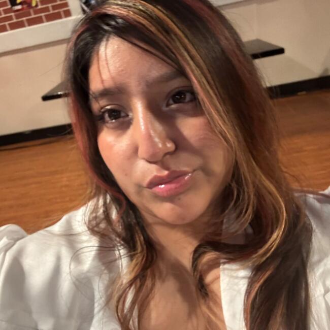 Babysitter in Cincinnati: Adriana