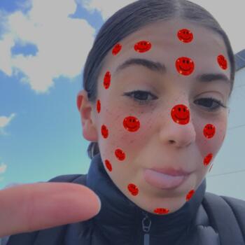 Babysitter in Belleville-sur-Vie: Lee-Lou