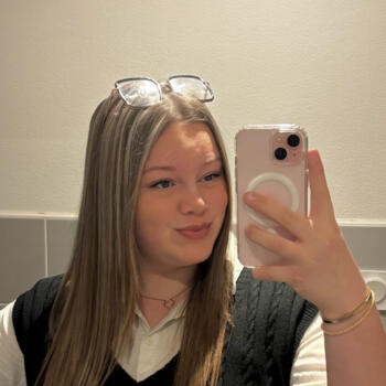 Babysitter in Magnet: Manon