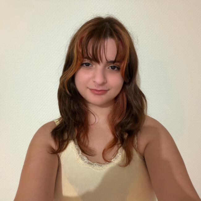 Babysitter in Bordeaux: Rachel