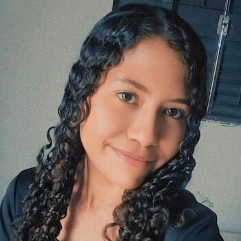 Babysitter in Cuiabá: Larissa