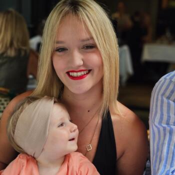 Babysitter in Aix-les-Bains: Angelina