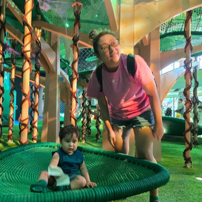Babysitting job in Singapore: Feng lin