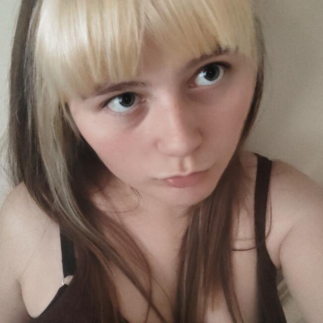 Babysitter in Stoke-on-Trent: Lily