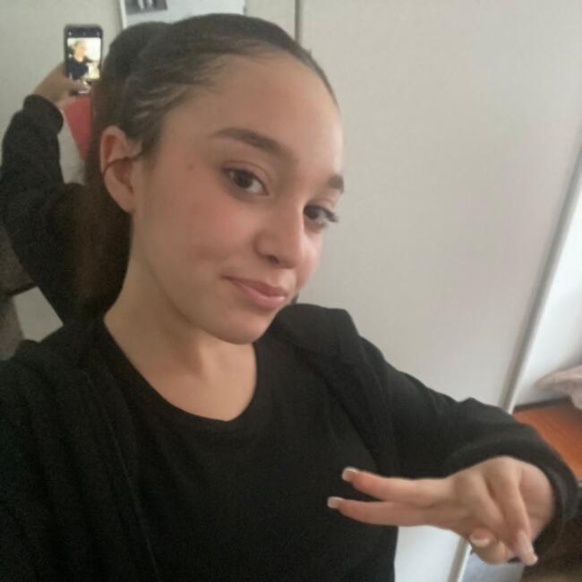 Babysitter in Cergy: Lilou