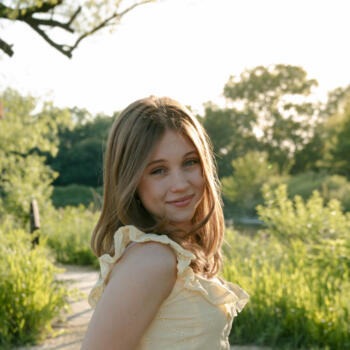 Babysitter in Potwin: Olivia