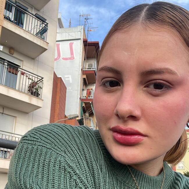 Nanny in Valencia: Blanca rosa