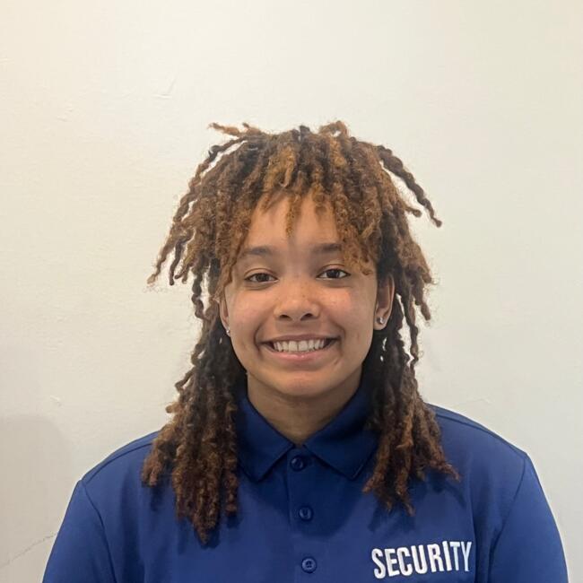 Babysitter in Miramar: Dynasty