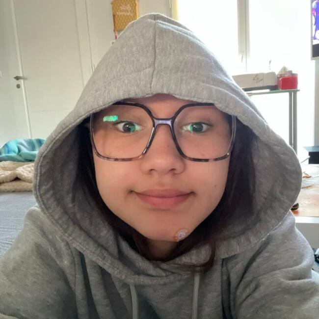 Babysitter in Bayeux: Tyhia