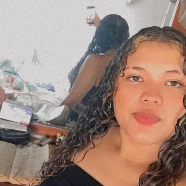 Babysitter in Las Lomas: Maryelis