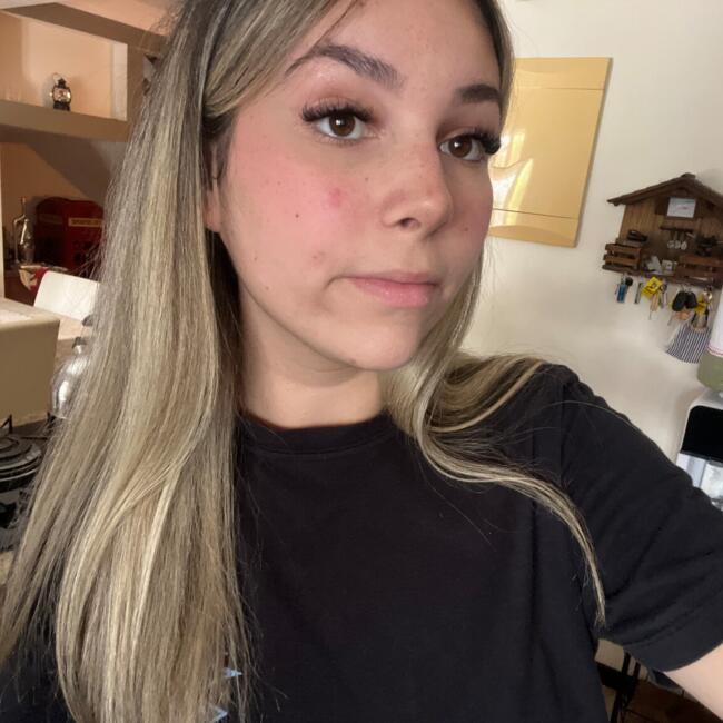 Babysitter in Bombinhas: Serena