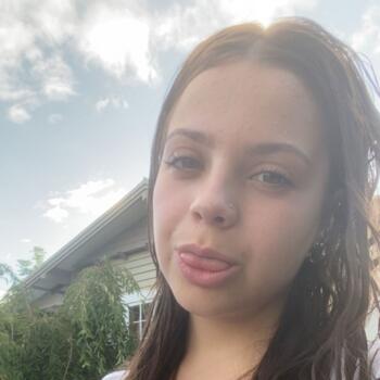 Babysitter in Hastings: Charlotte